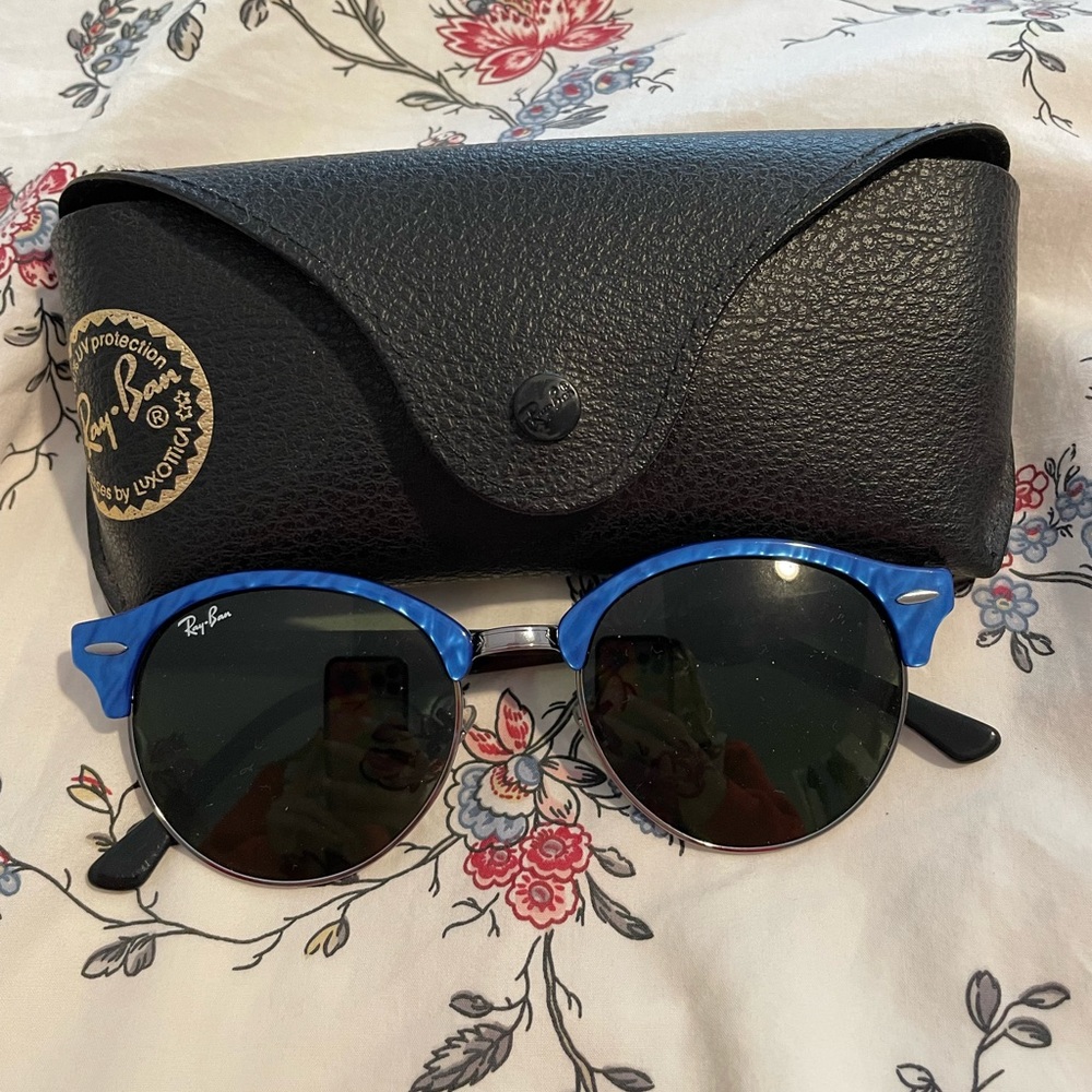 Round club master rayban blue tortoise